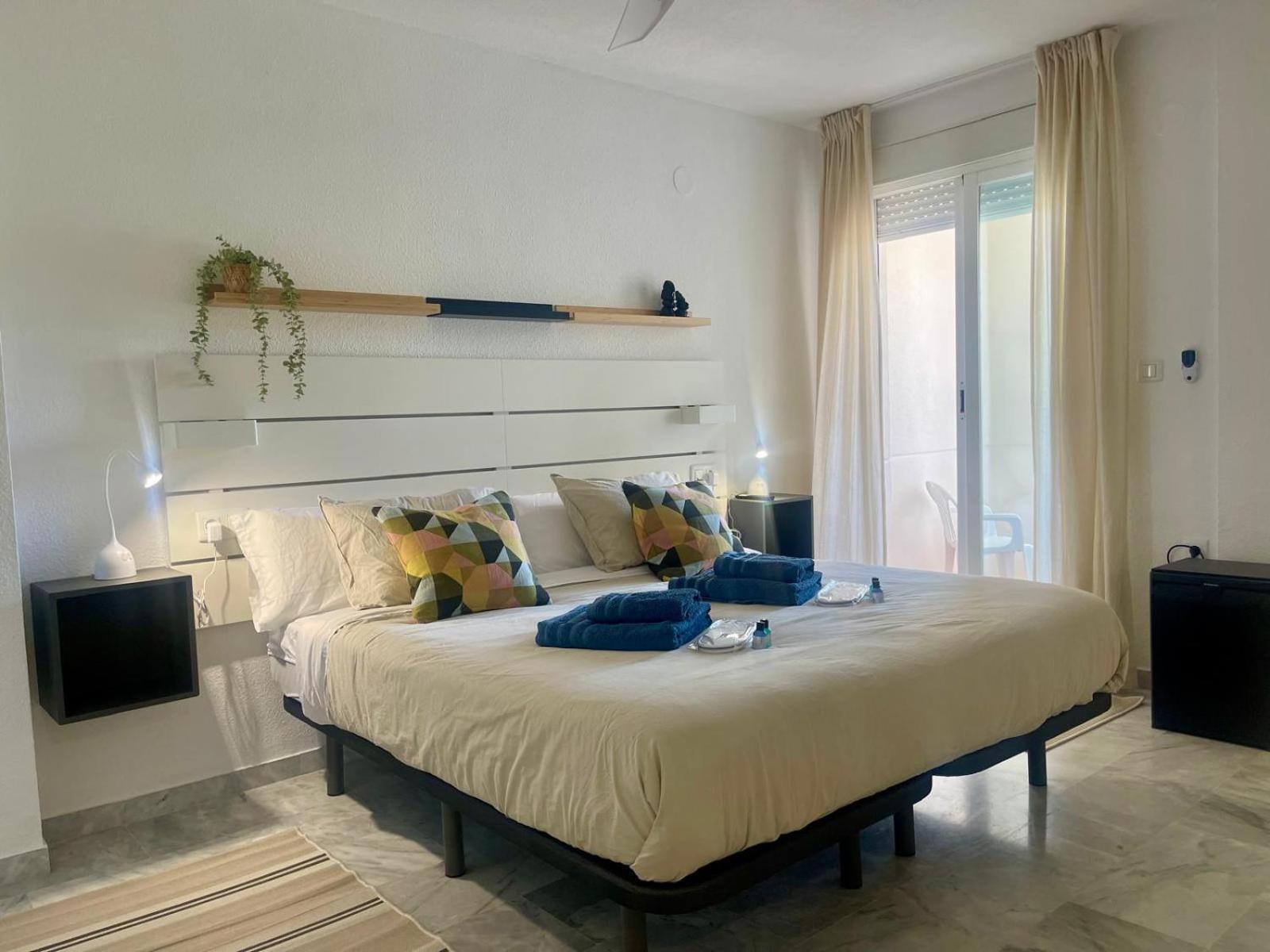 Solguest Apartamento II Napoleon Vistas Espectaculares!!! Marbella Ruang foto